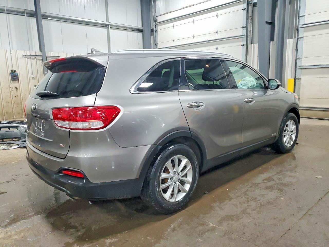 2016 Kia Sorento Lx - Image 3