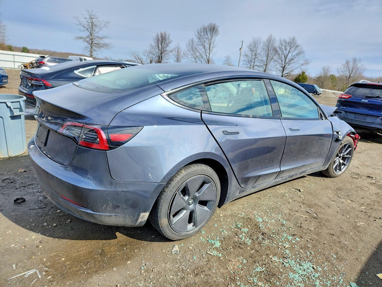 2023 Tesla Model 3 - Фото 3