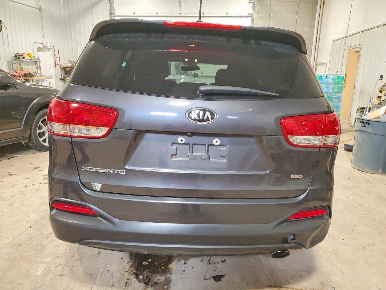 2017 Kia Sorento Lx - Фото 6