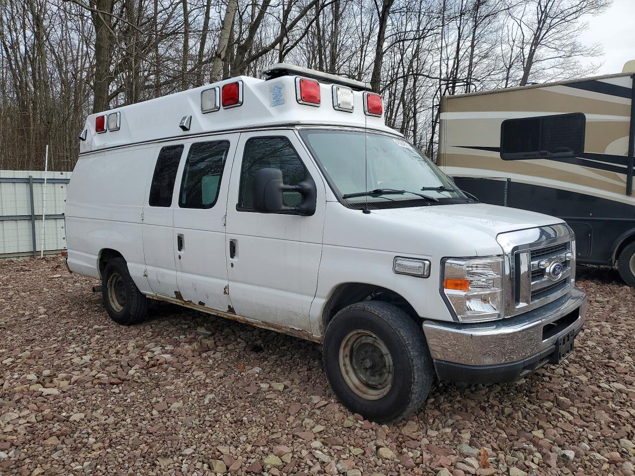 2014 Ford E350 Ambulance - Фото 4