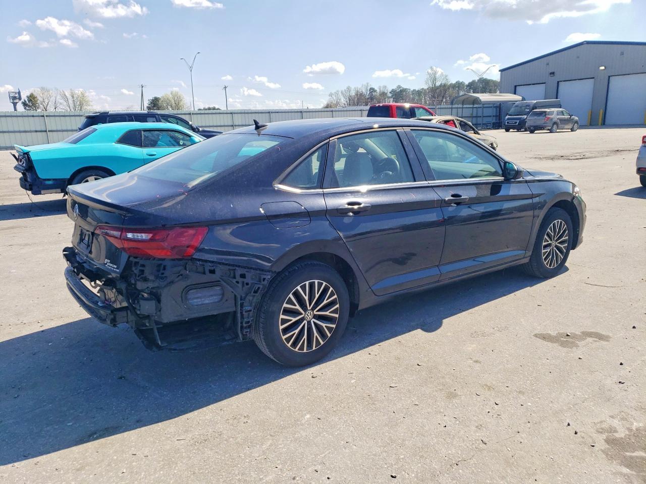 2021 Volkswagen Jetta S - Фото 3
