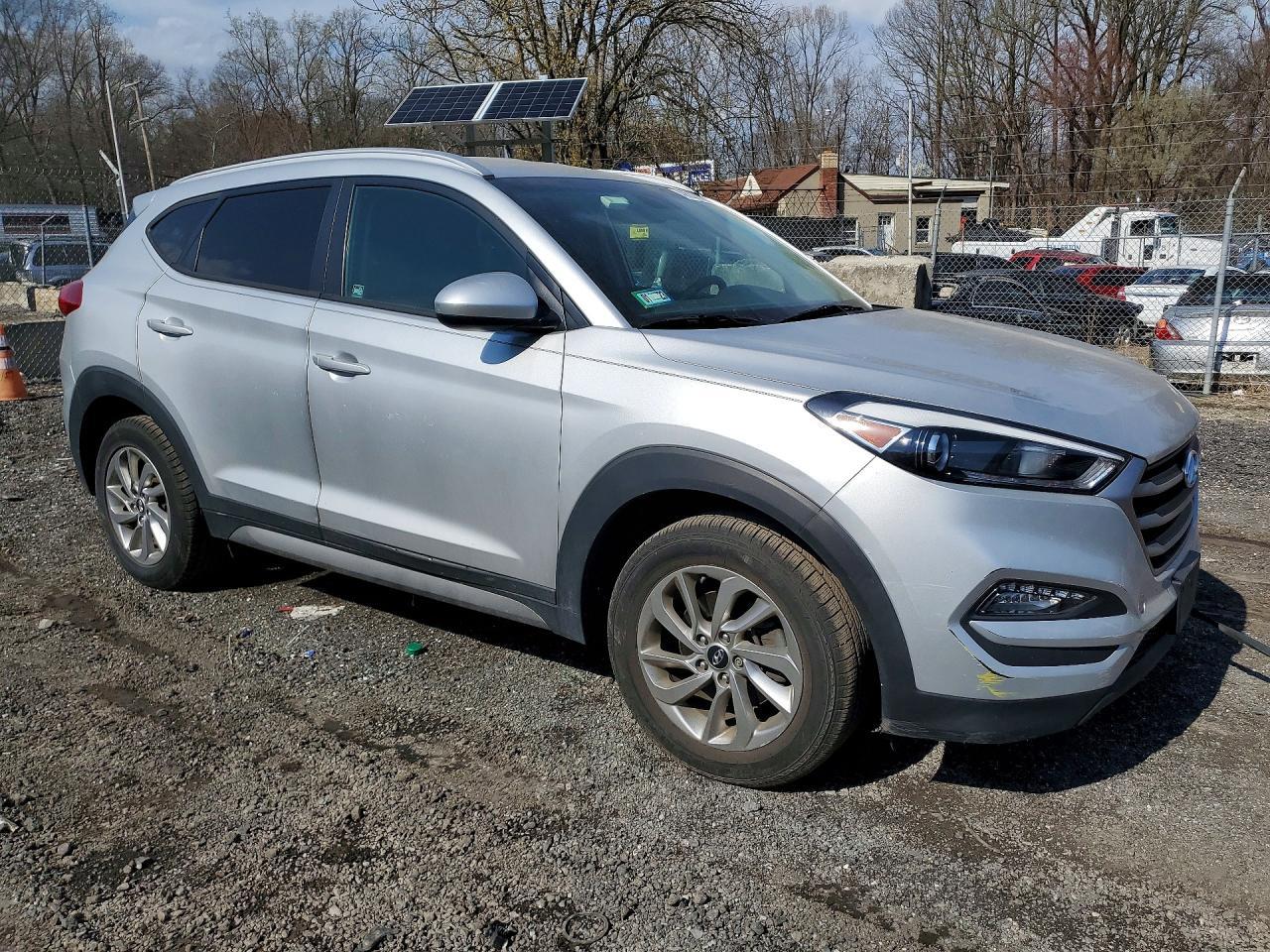 2017 Hyundai Tucson Se - Фото 4