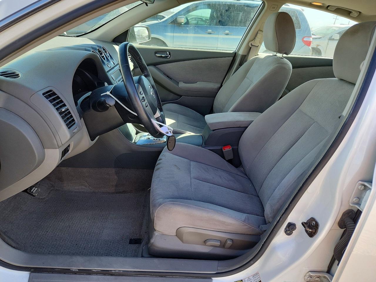 2010 Nissan Altima 2.5 - Image 7