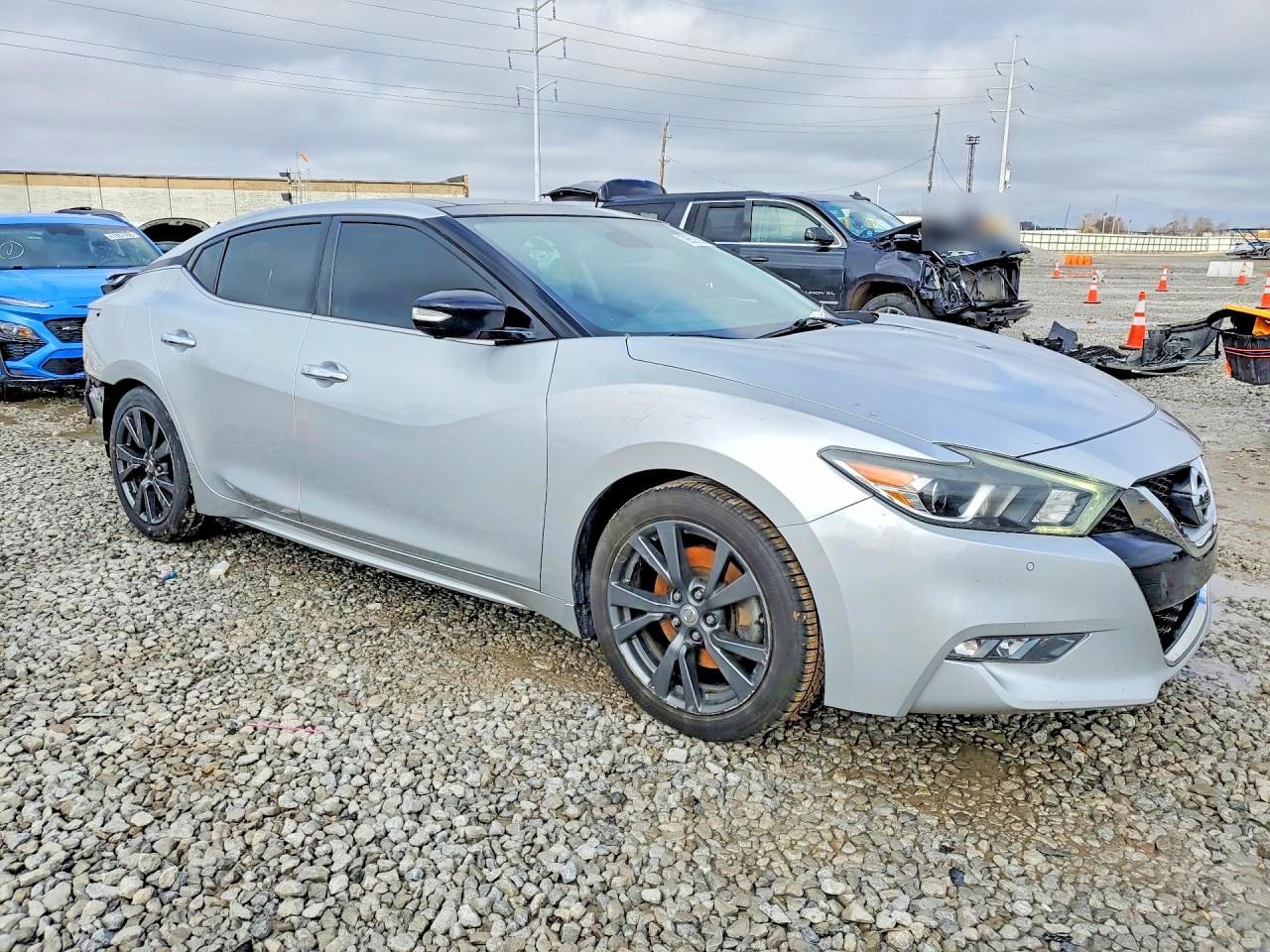 2017 Nissan Maxima Platinum - Image 4