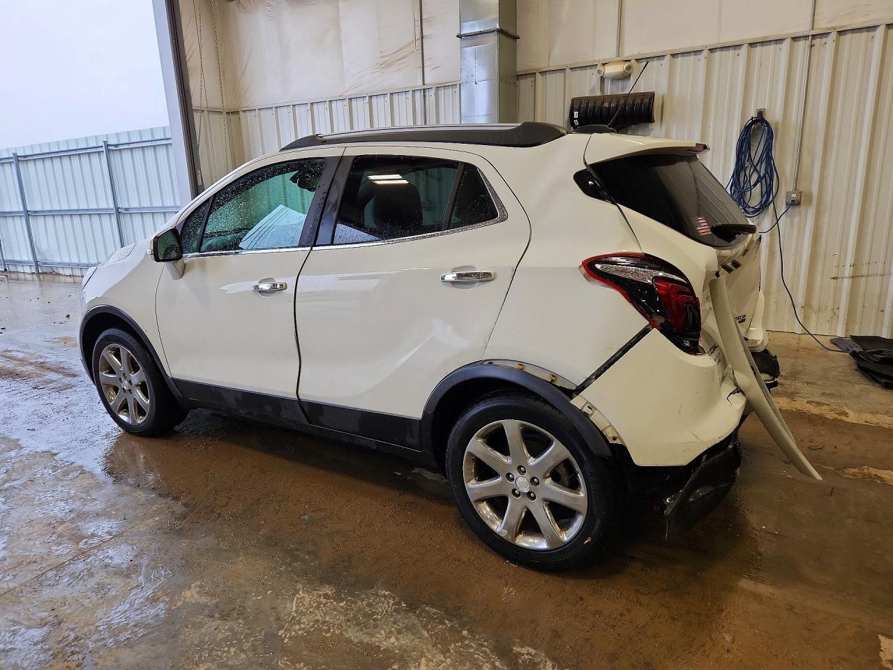 2018 Buick Encore Essence - Фото 2