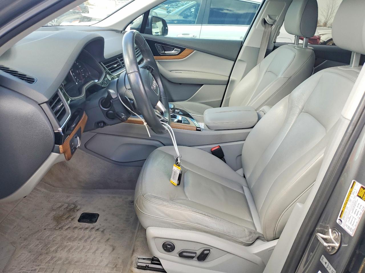 2017 Audi Q7 Premium Plus - Image 7