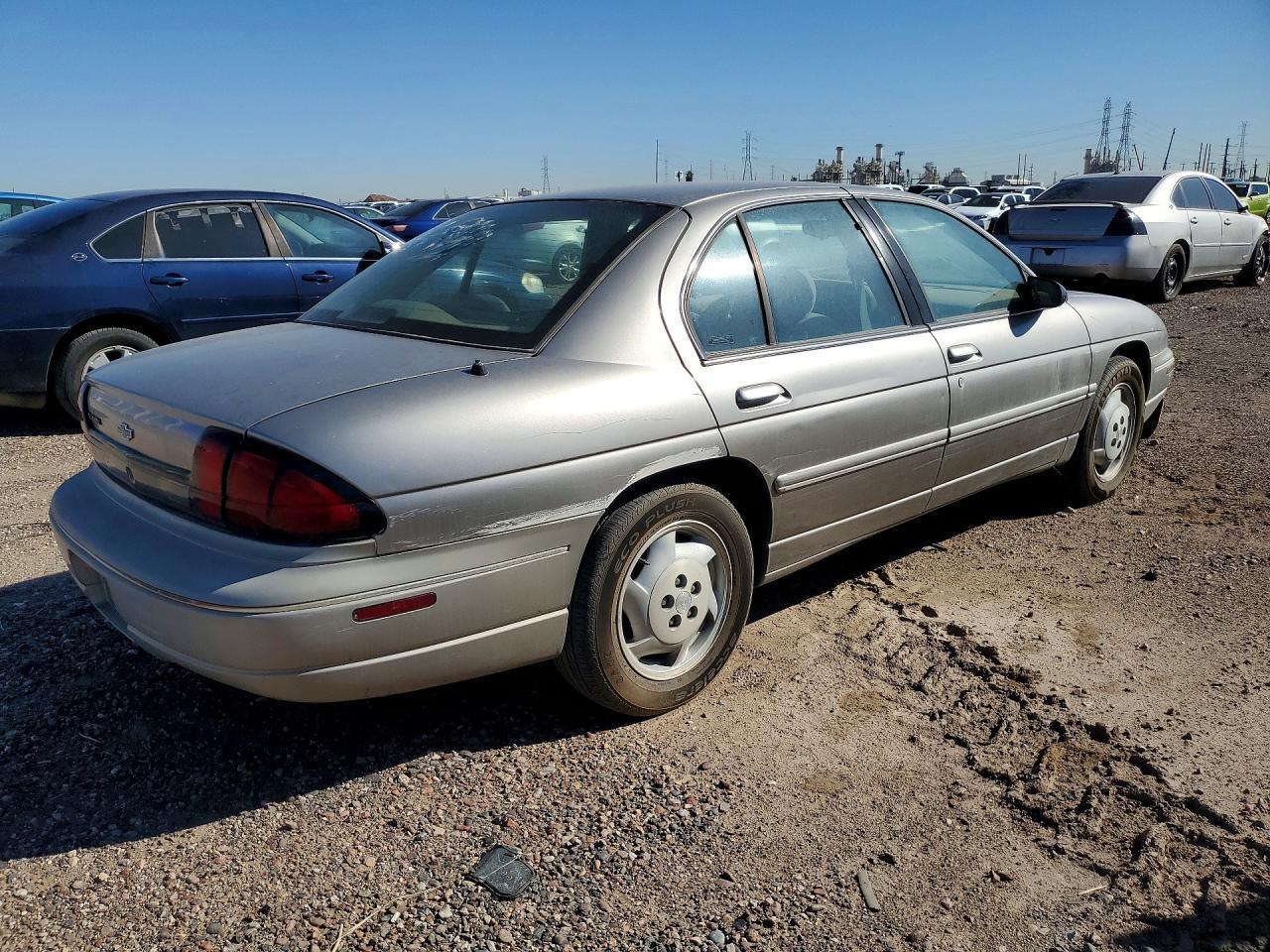 1999 Chevrolet Lumina Base - Фото 3
