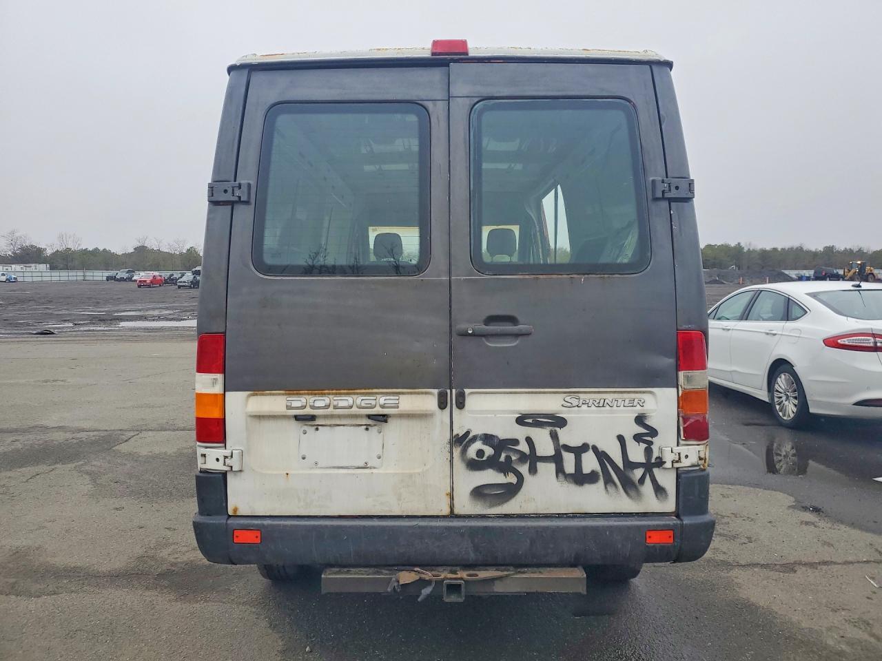 2006 Dodge Sprinter 2500 Delivery Van - Image 6