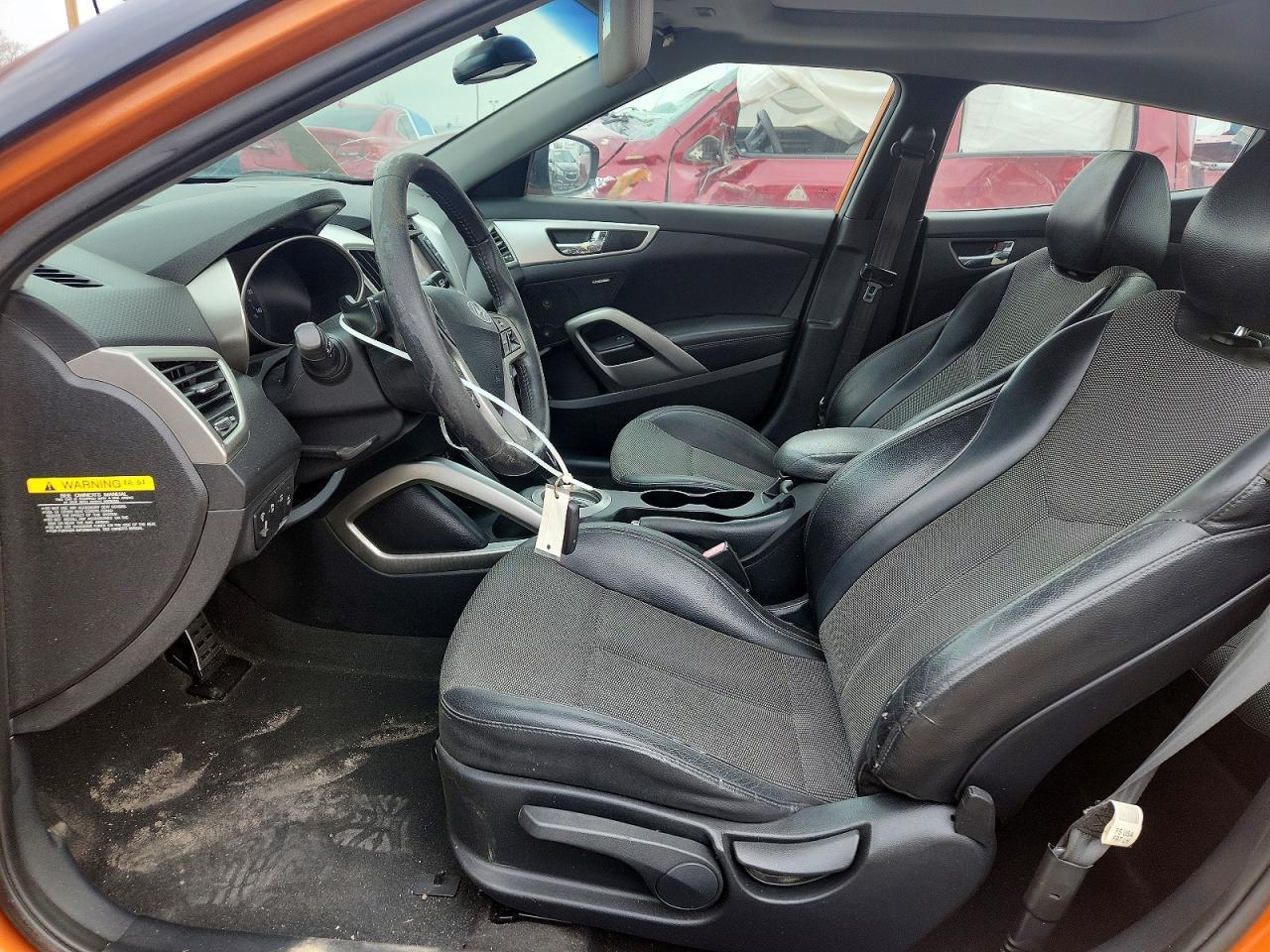 2013 Hyundai Veloster Base - Фото 7