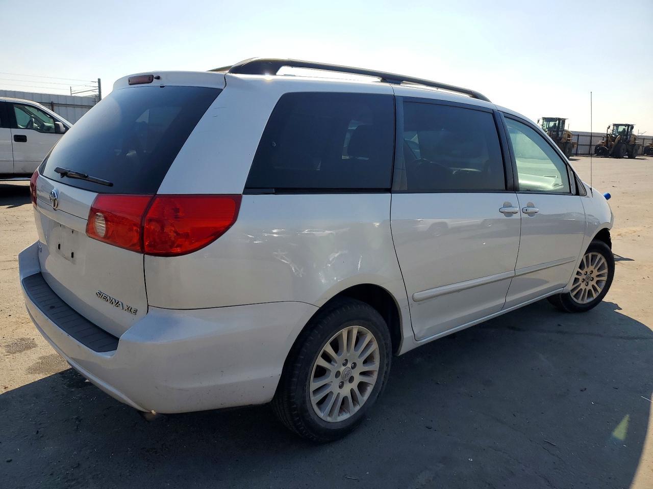 2008 Toyota Sienna Xle - Фото 3