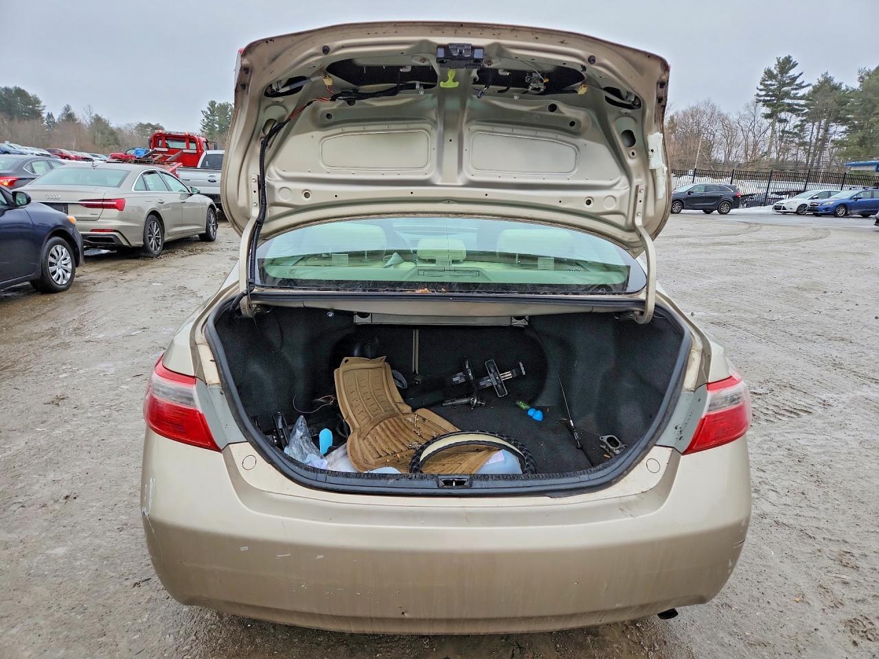 2008 Toyota Camry Le - Фото 6