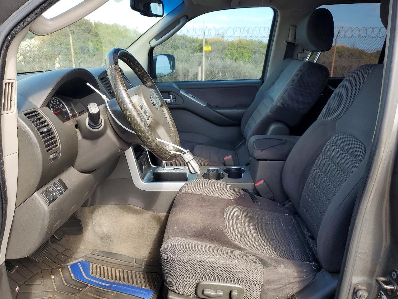 2008 Nissan Pathfinder S - Image 7