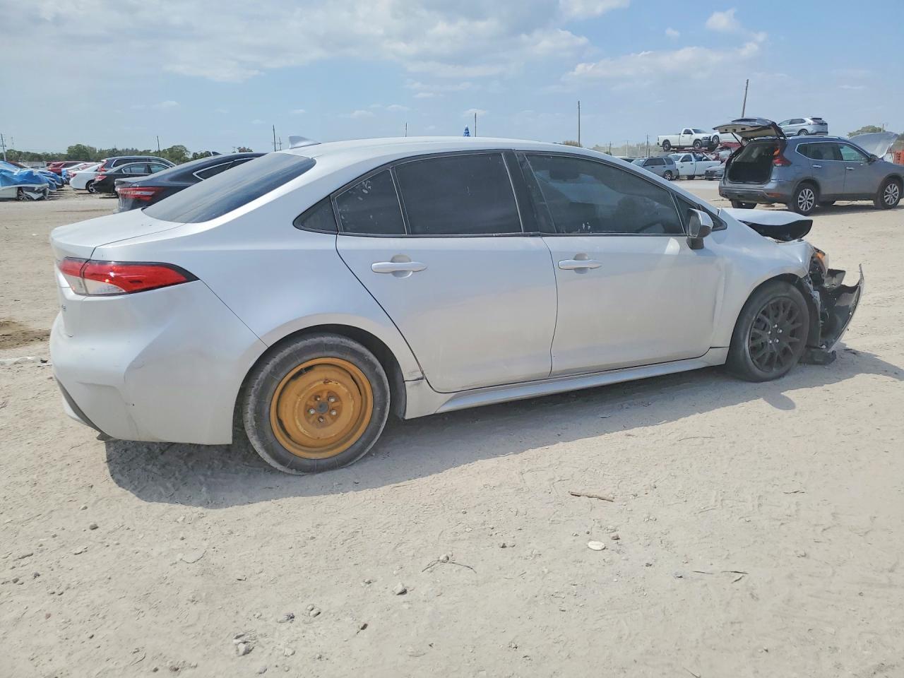 2020 Toyota Corolla Le - Фото 3