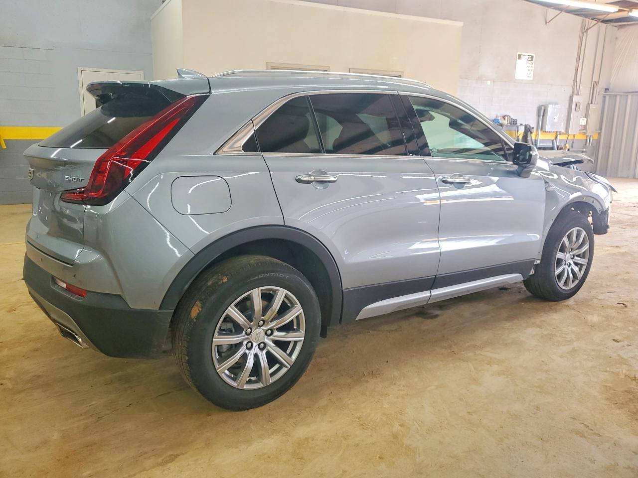 2023 Cadillac Xt4 Premium Luxury - Фото 3
