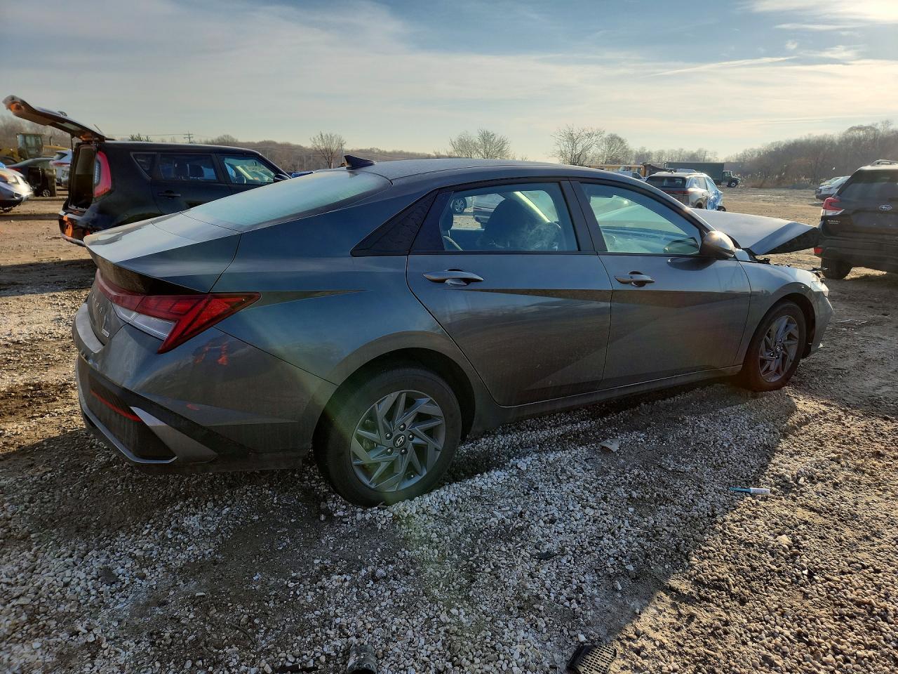 2025 Hyundai Elantra Hybrid Blue - Image 3
