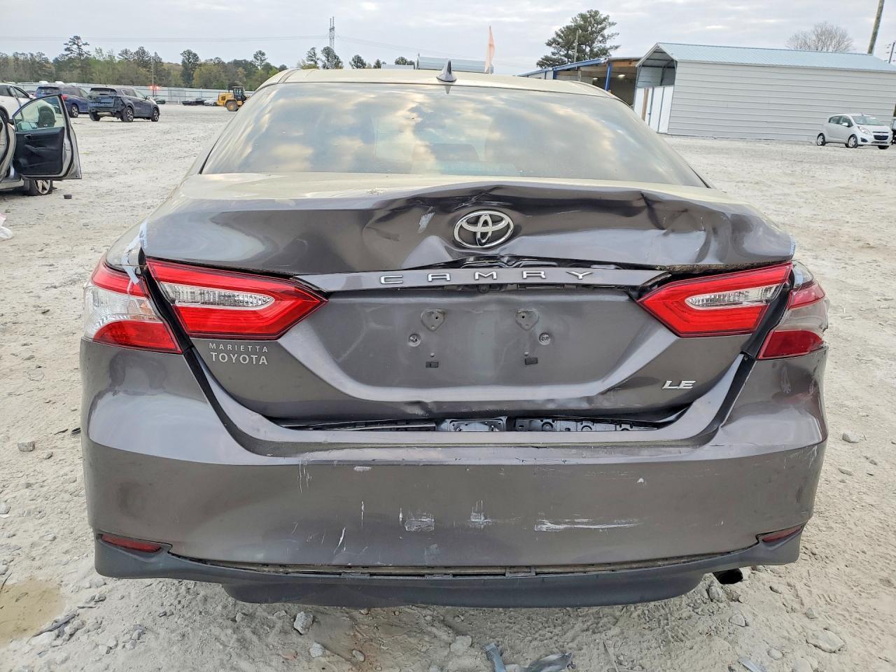 2020 Toyota Camry Le - Image 6