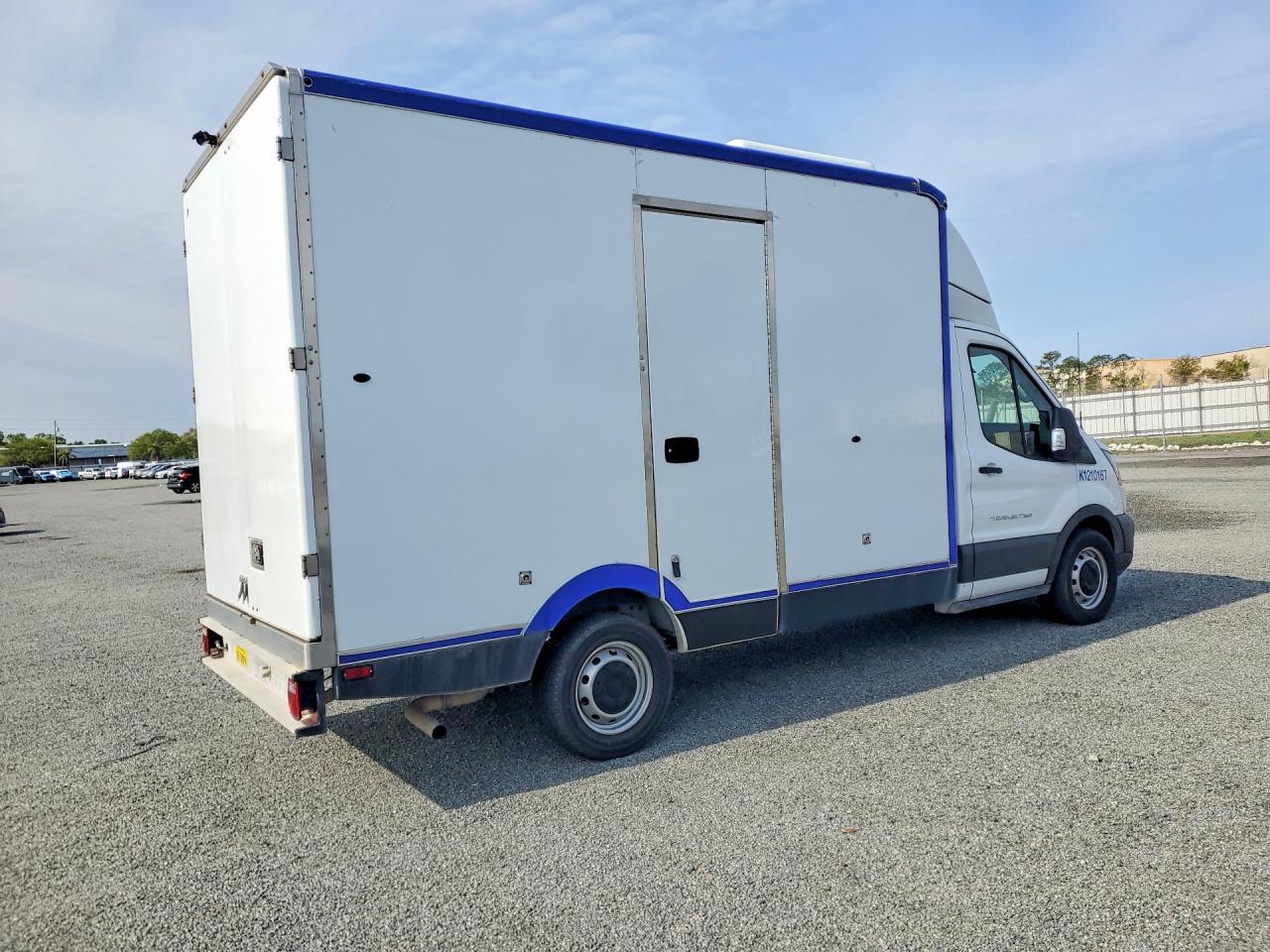 2021 Ford Transit Delivery Van - Image 3