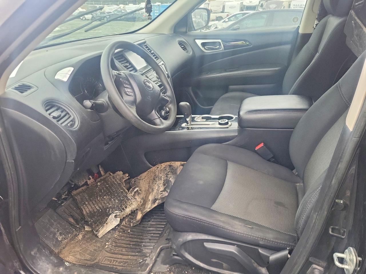 2018 Nissan Pathfinder S - Image 7