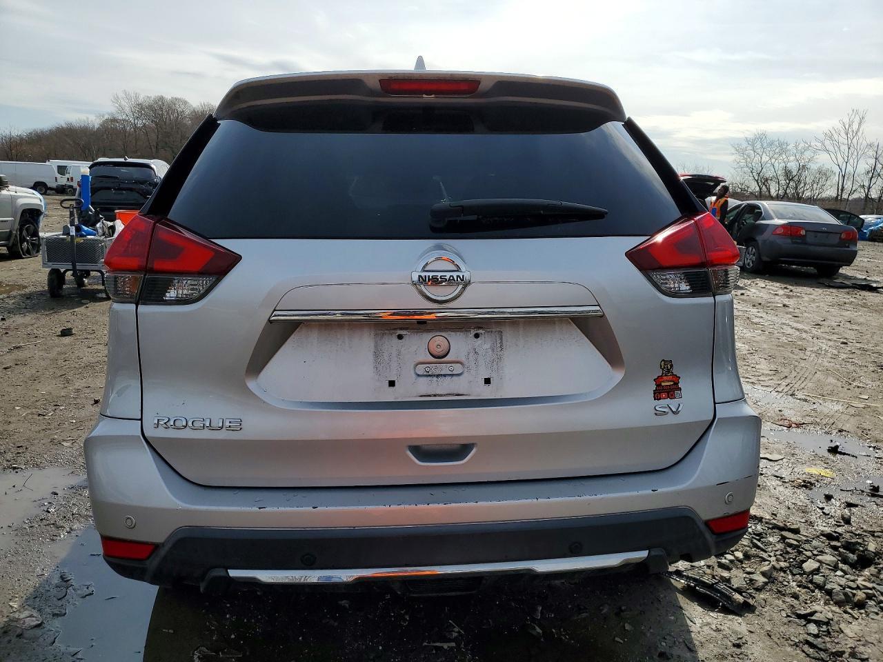 2019 Nissan Rogue Sv - Image 6
