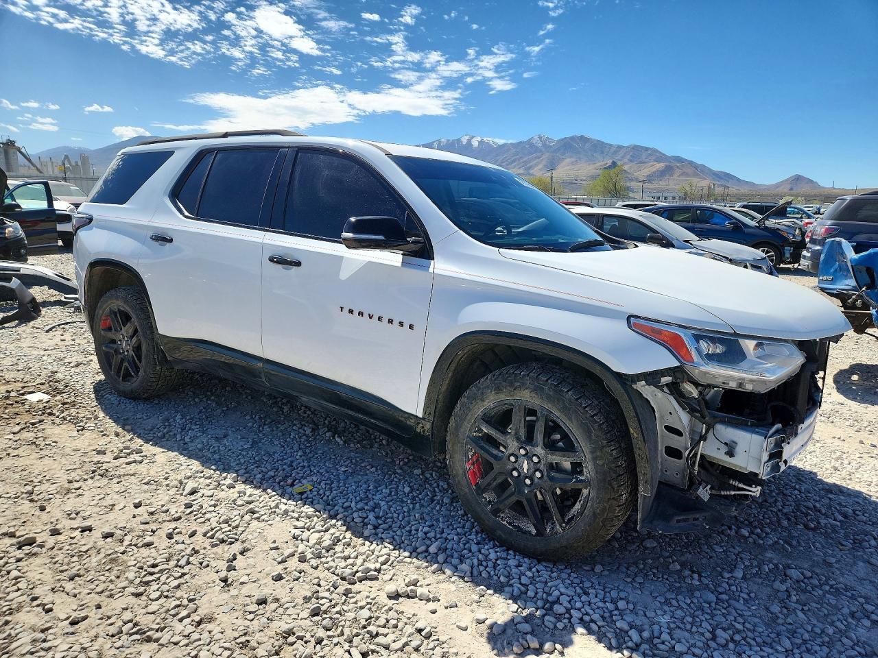 2020 Chevrolet Traverse Premier - Фото 4