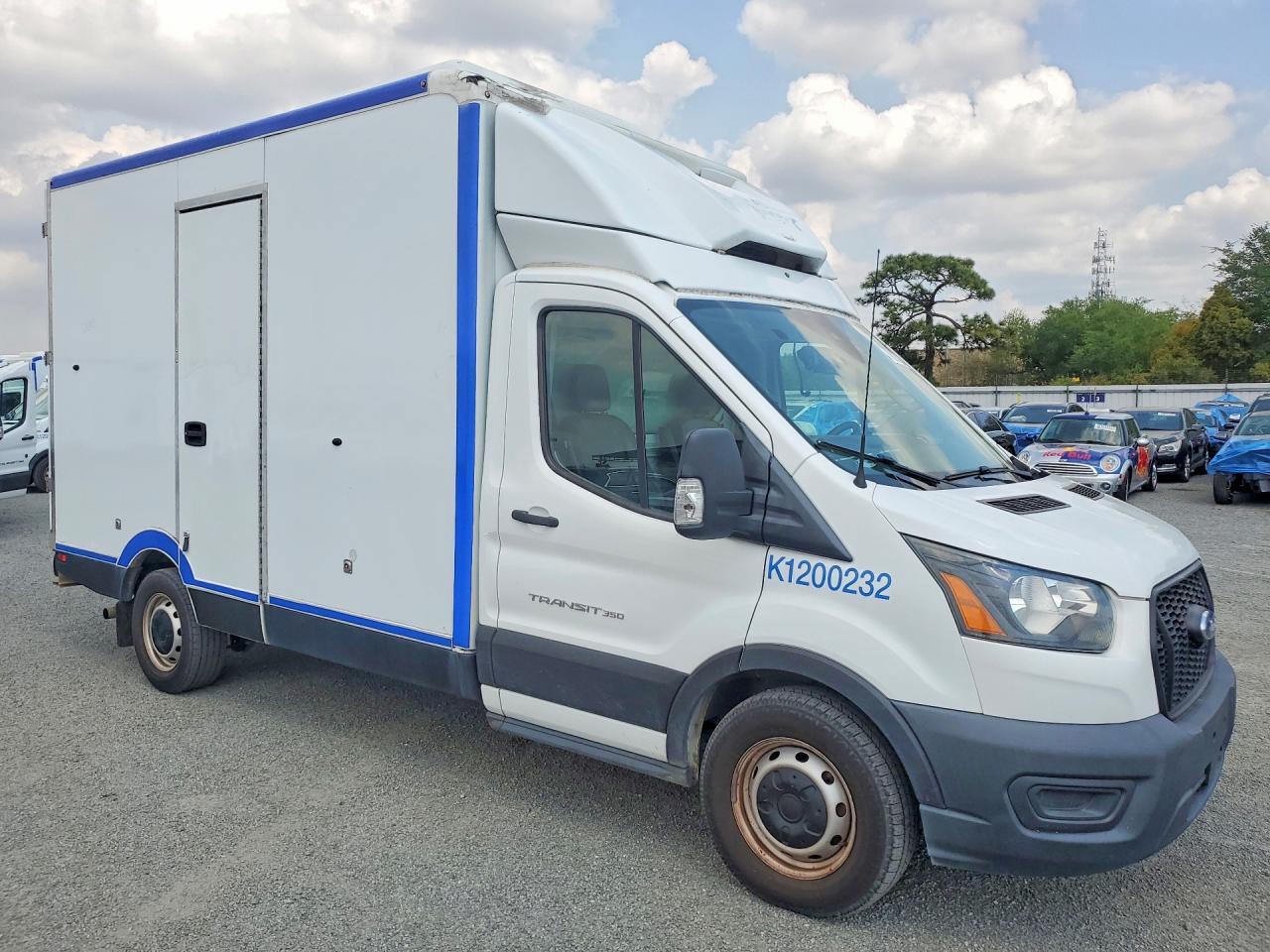 2020 Ford Transit Delivery Van - Фото 4