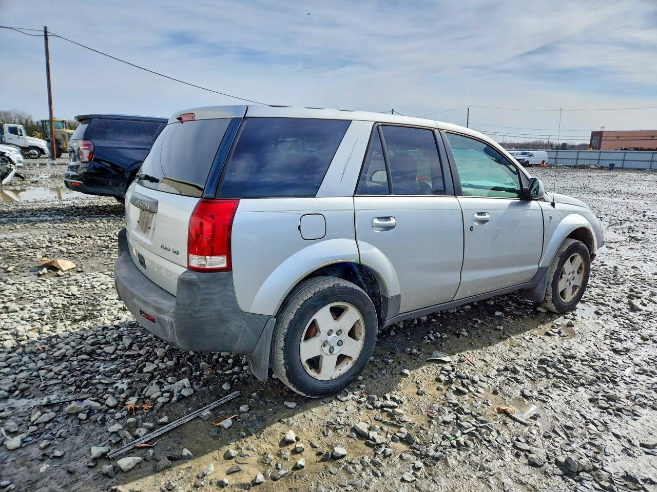2005 Saturn Vue - Image 3