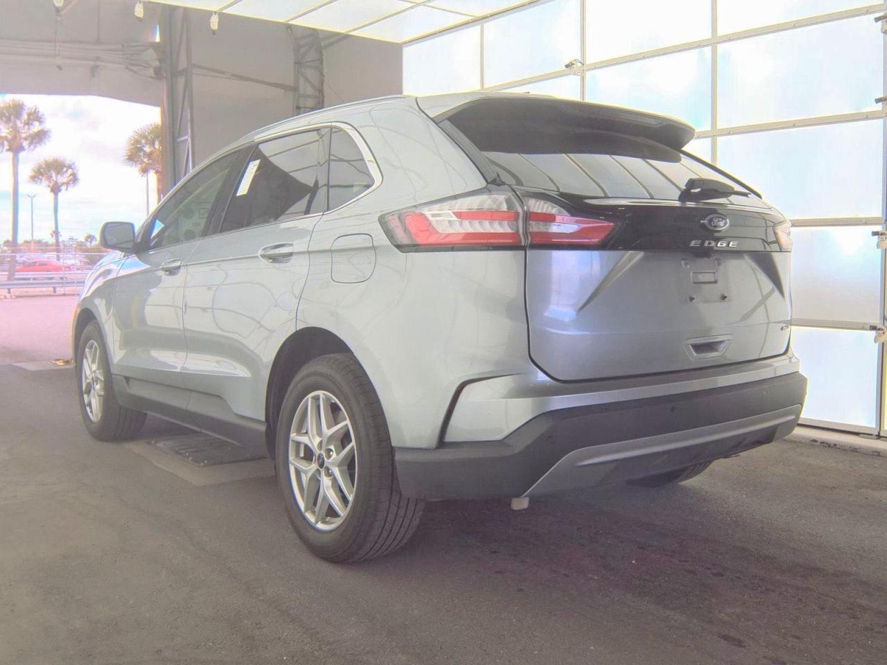 2024 Ford Edge Sel - Image 3