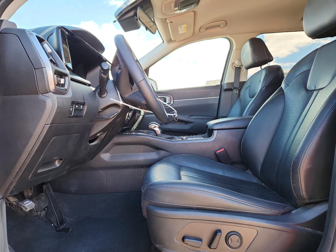 2023 Kia Sorento S - Фото 7
