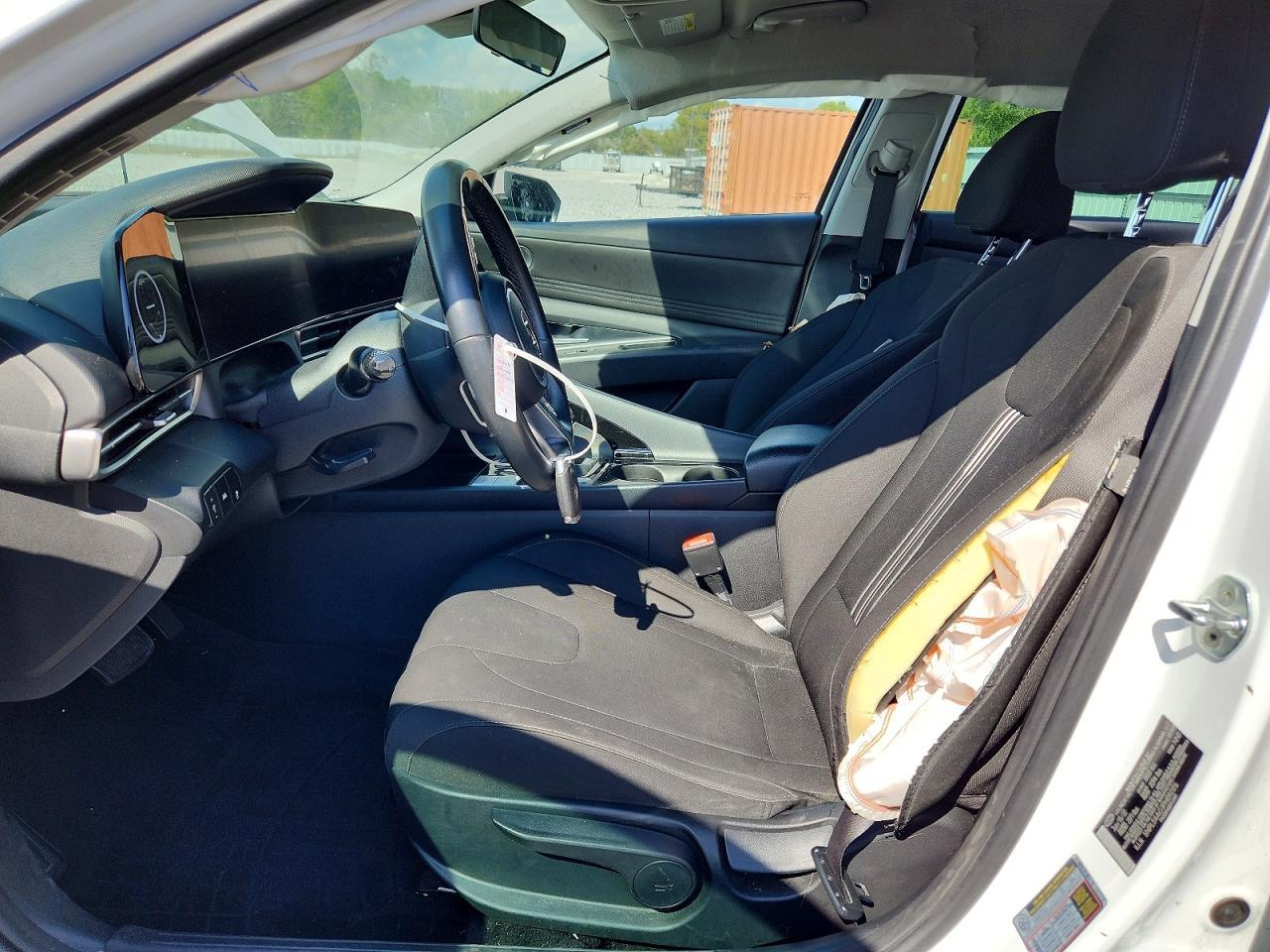2023 Hyundai Elantra Sel - Фото 7
