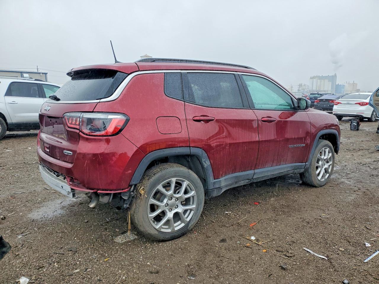 2022 Jeep Compass Latitude Lux - Фото 3