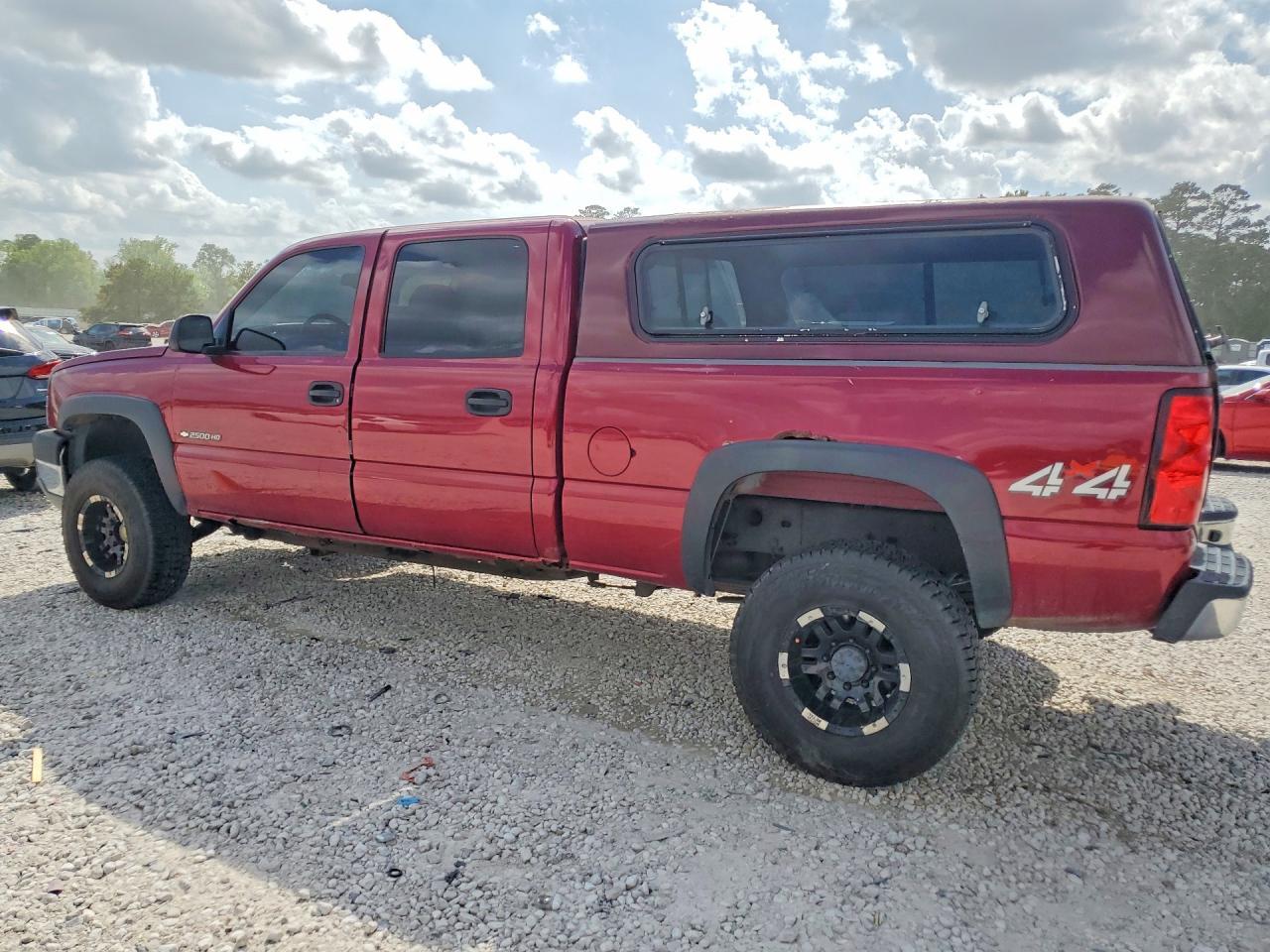 2004 Chevrolet Silverado K2500 Heavy Duty - Фото 2