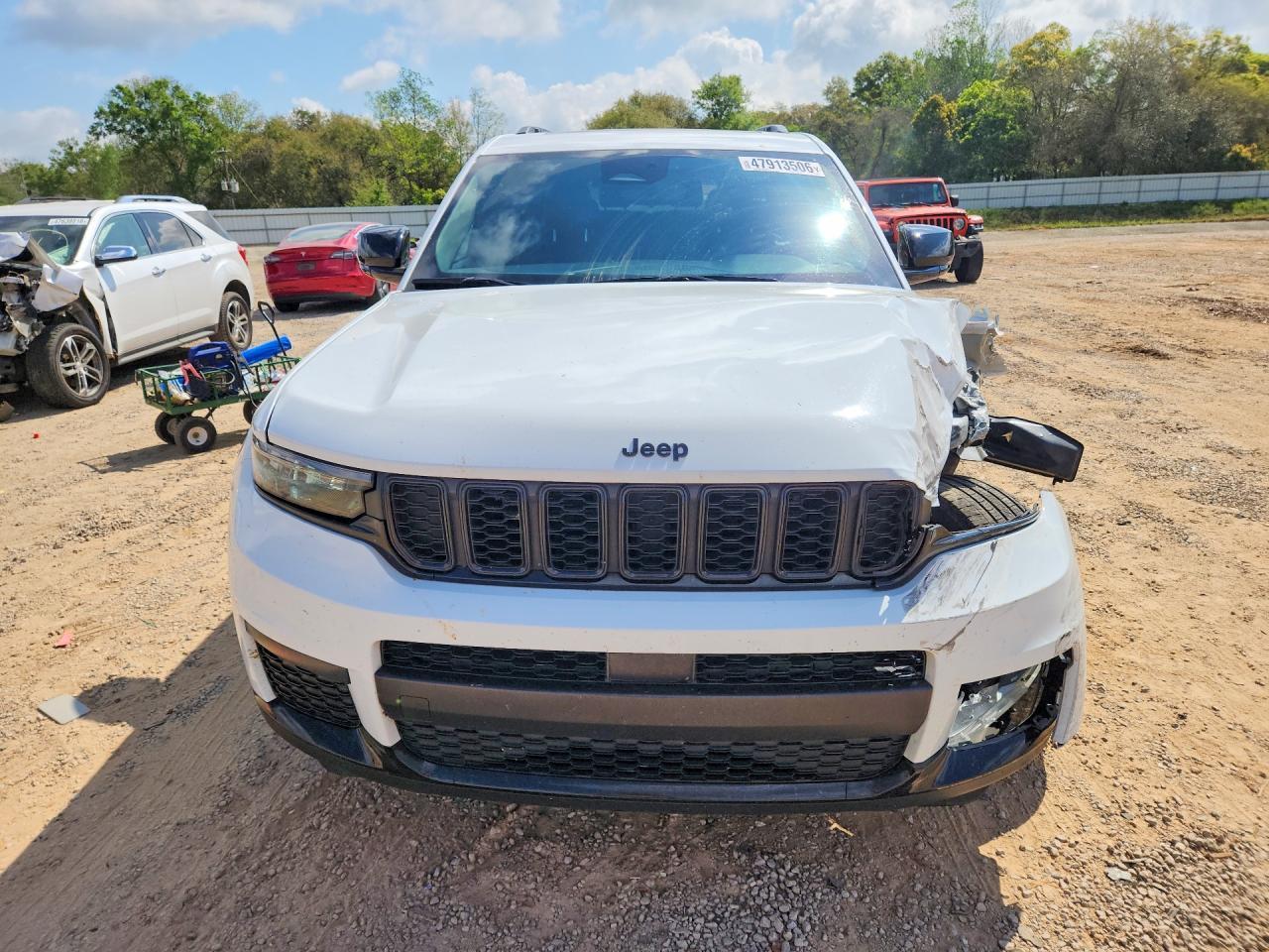 2024 Jeep Grand Cherokee L Laredo - Image 5