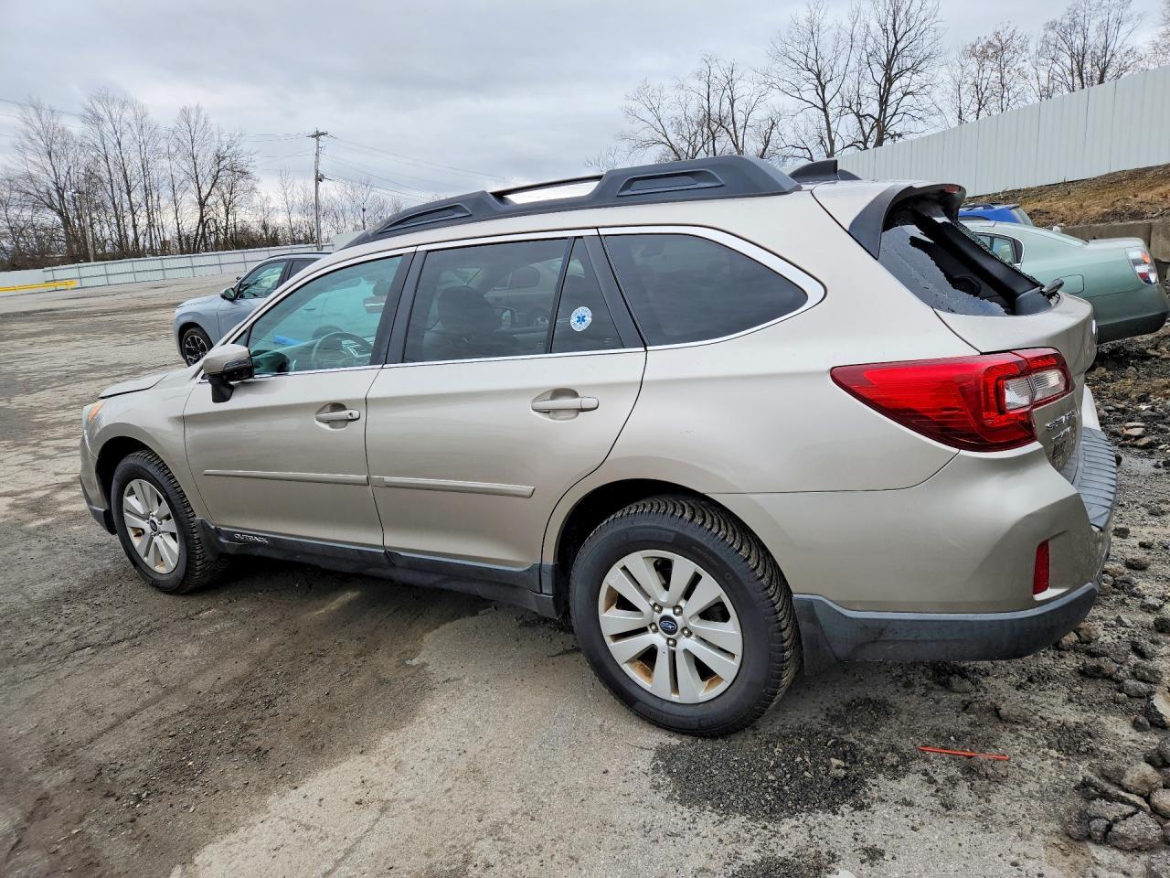 2016 Subaru Outback 2.5I Premium - Фото 2