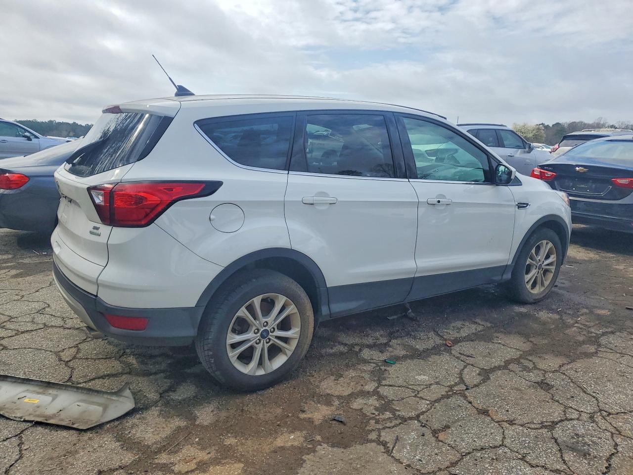 2019 Ford Escape Se - Image 3