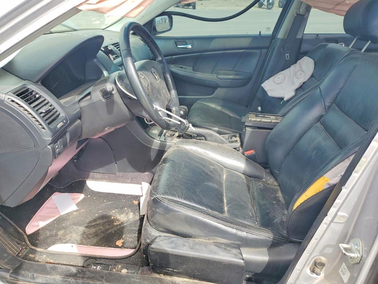 2004 Honda Accord - Фото 7