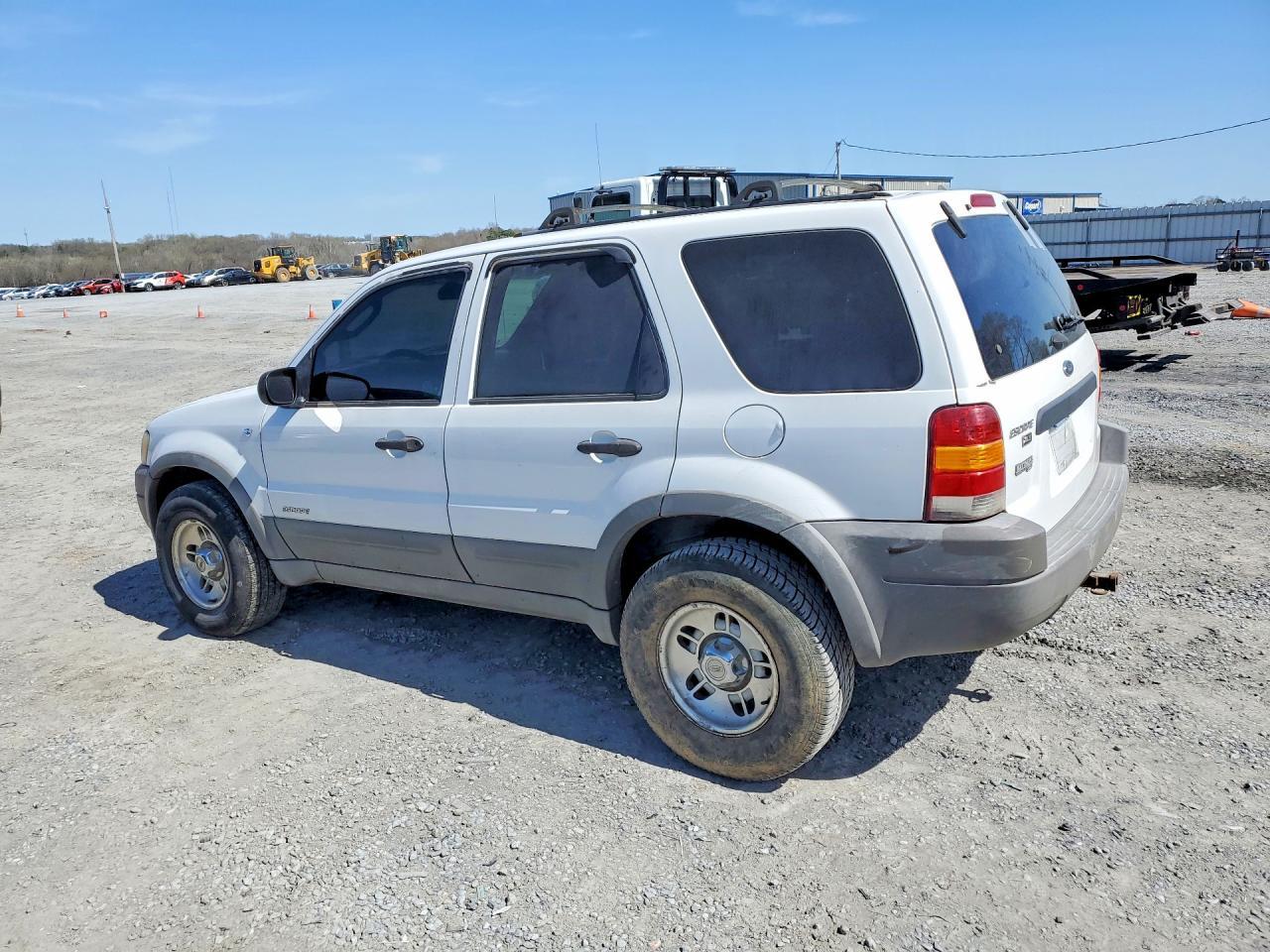 2001 Ford Escape Xlt - Image 2