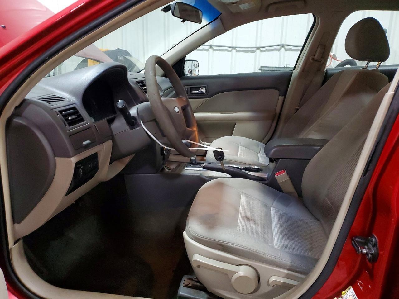 2012 Ford Fusion S - Фото 7