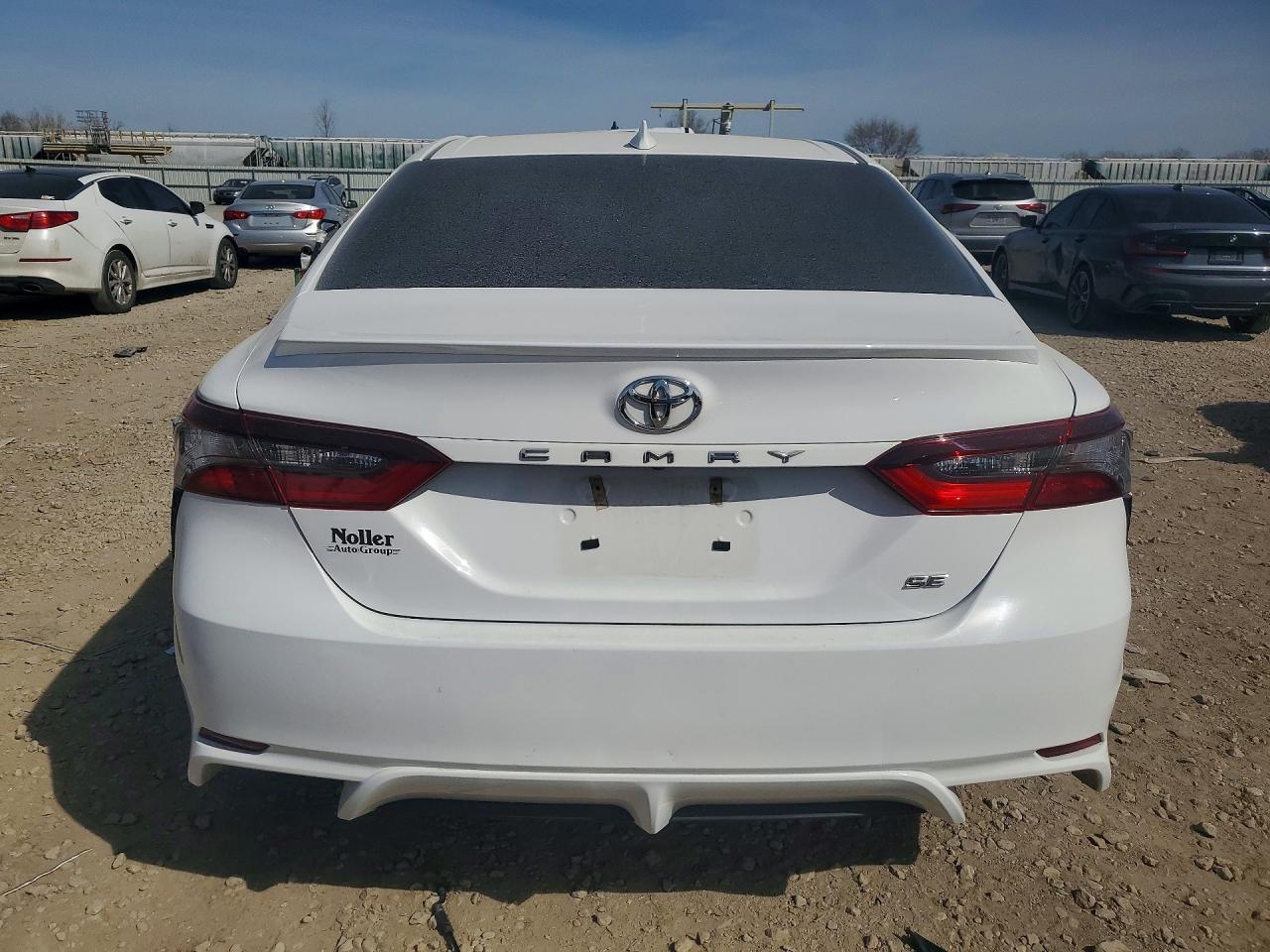 2024 Toyota Camry Se - Image 6