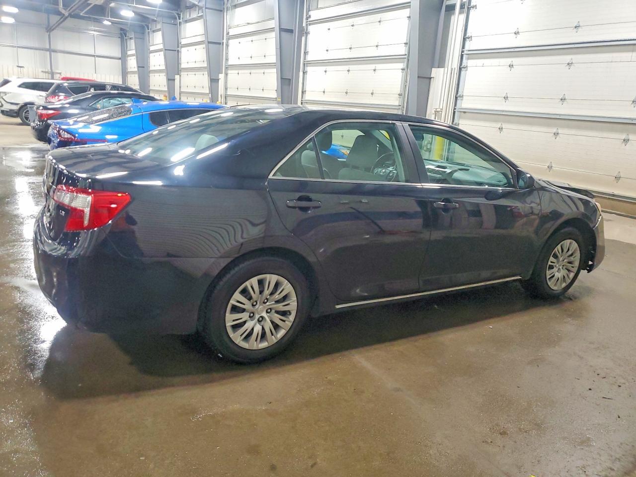 2012 Toyota Camry Le - Image 3