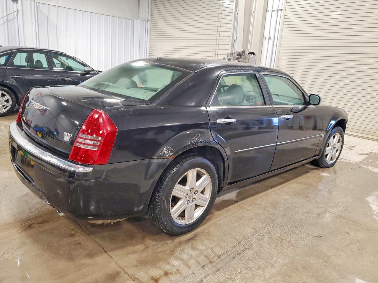 2006 Chrysler 300C - Фото 3