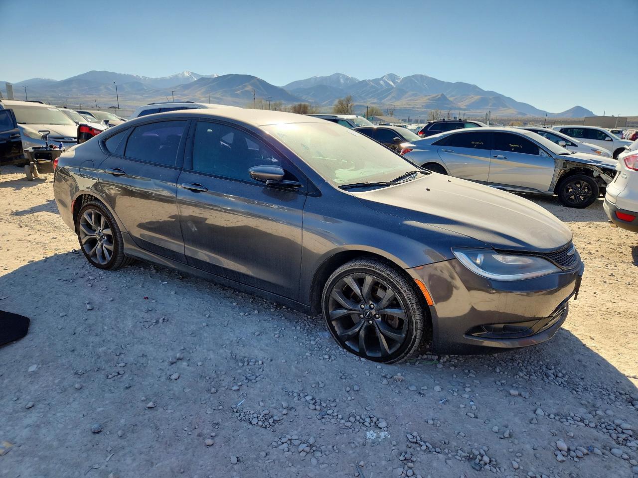 2015 Chrysler 200 S - Image 4