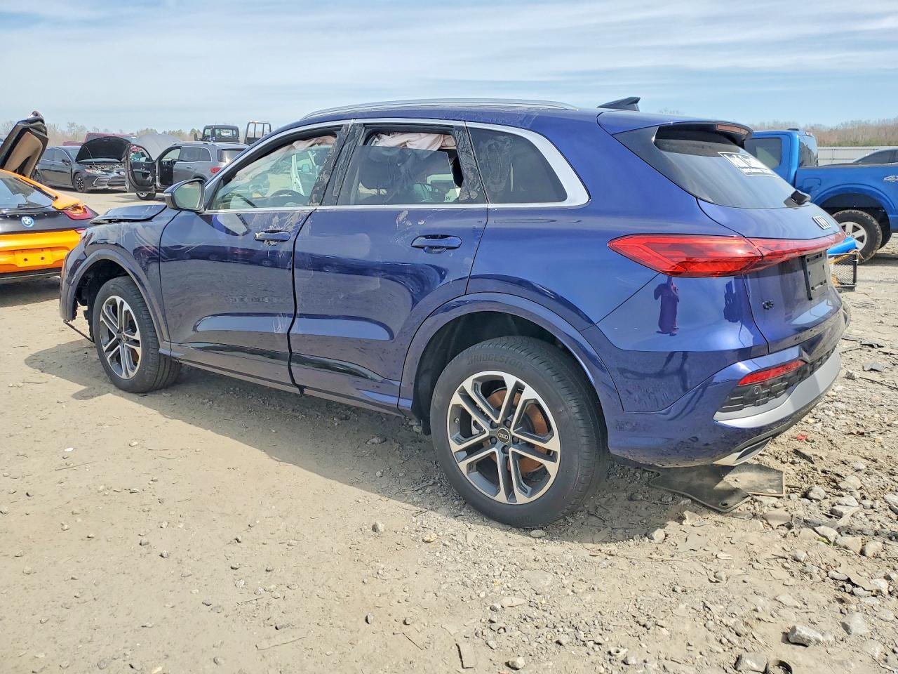 2025 Audi Q5 Premium - Фото 2