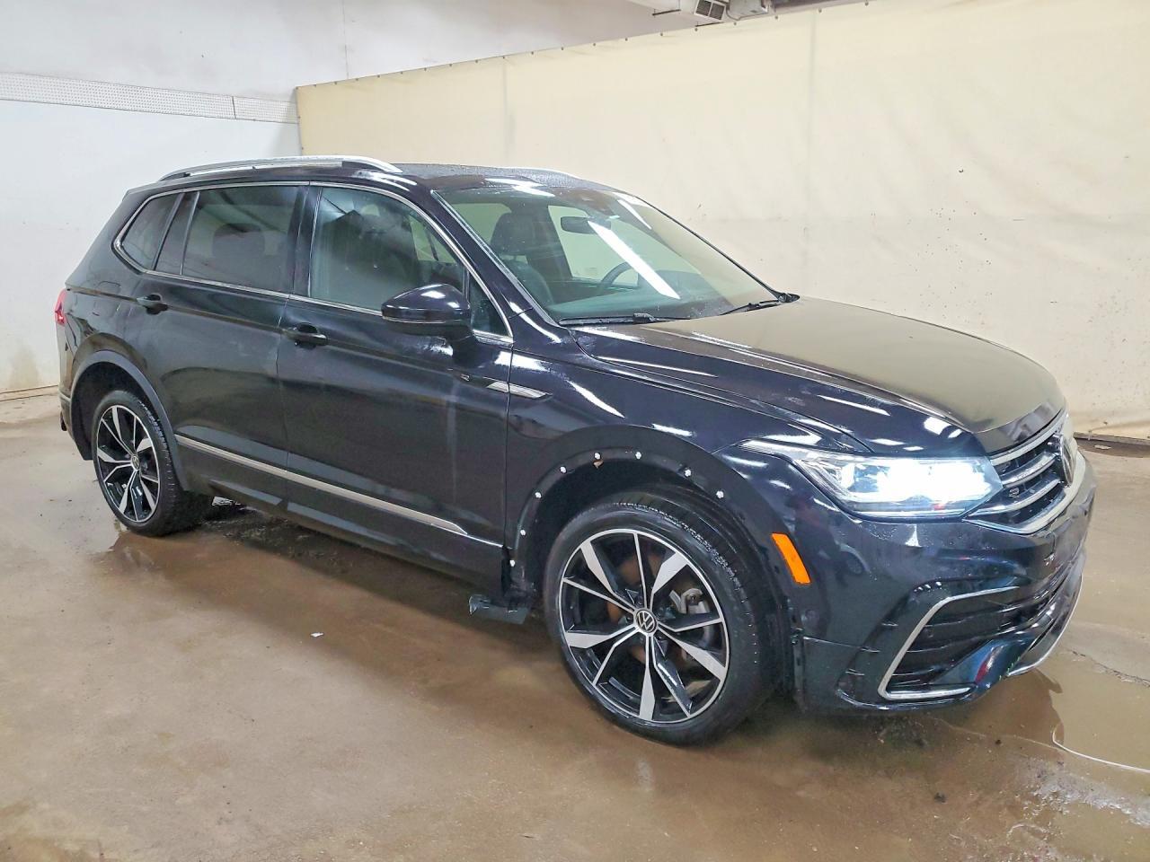 2024 Volkswagen Tiguan Sel R-Line Black - Image 4