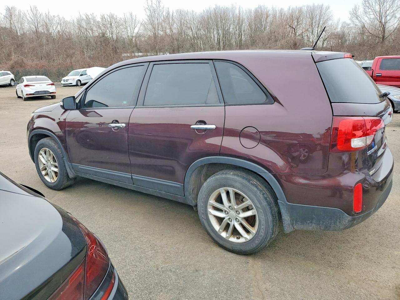 2015 Kia Sorento Lx - Image 2