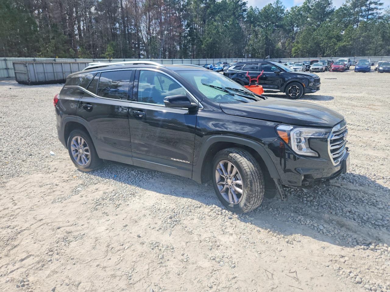 2023 GMC Terrain Slt - Image 4