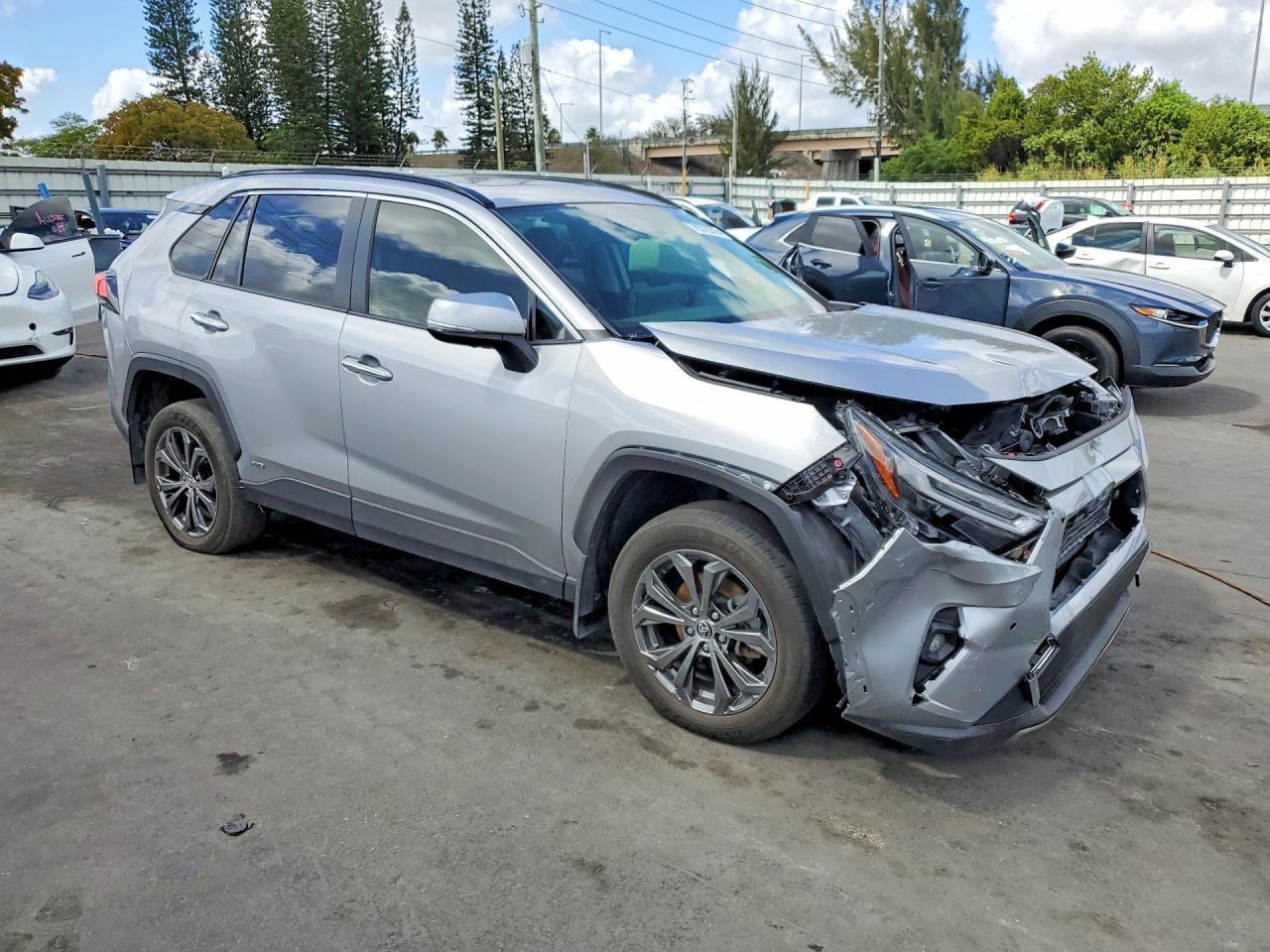2024 Toyota Rav4 Limited - Image 4