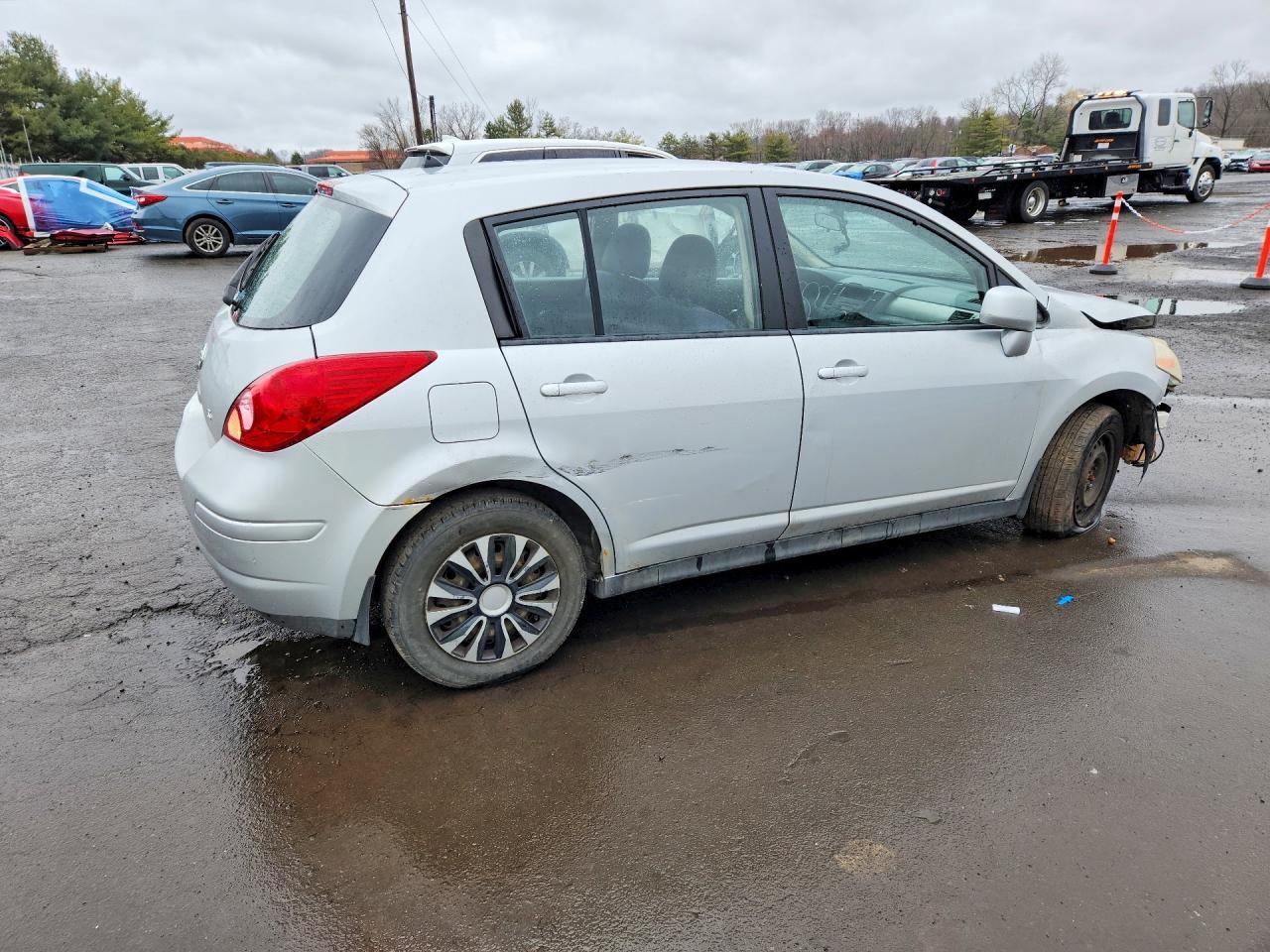 2007 Nissan Versa 1.8 S - Image 5