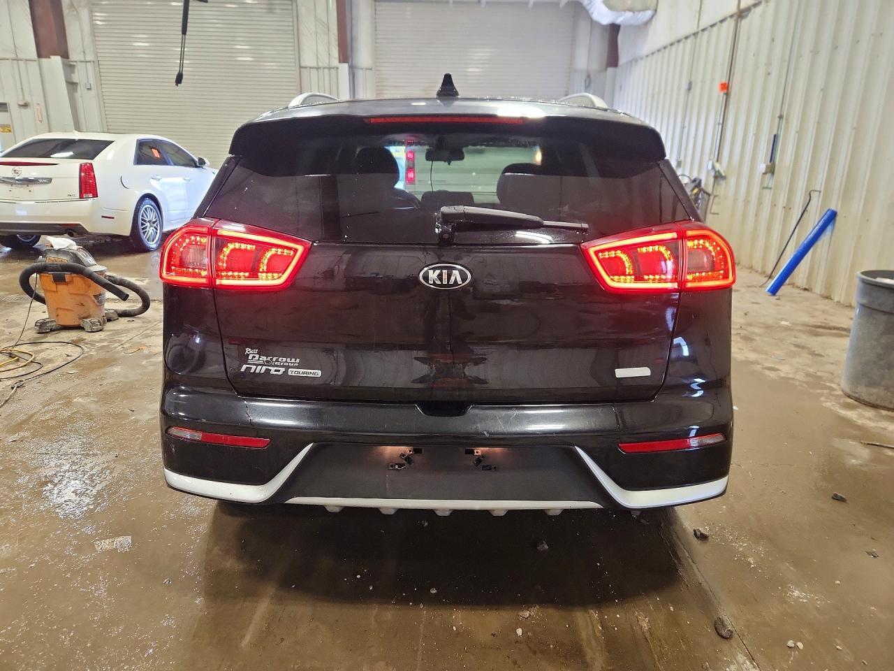 2017 Kia Niro Touring - Фото 6