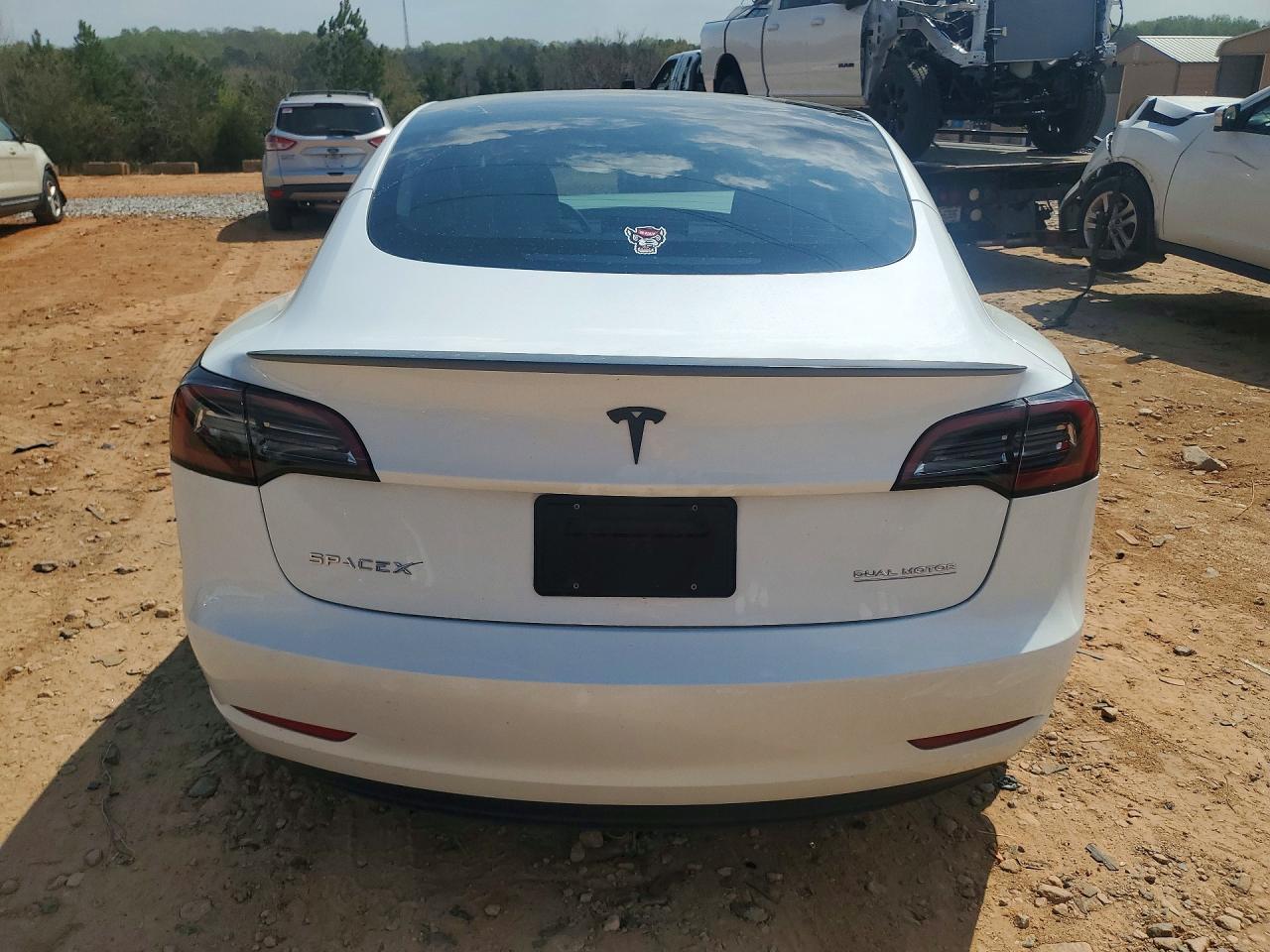 2023 Tesla Model 3 - Image 6