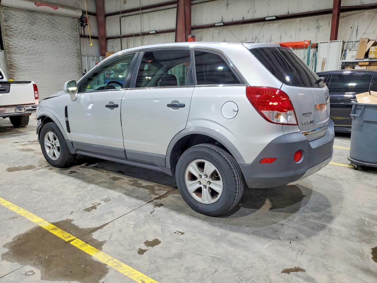 2010 Saturn Vue Xe - Image 2